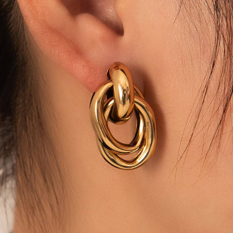 Wholesale steel solid smooth earrings  autumn and winter earrings  earbuckle